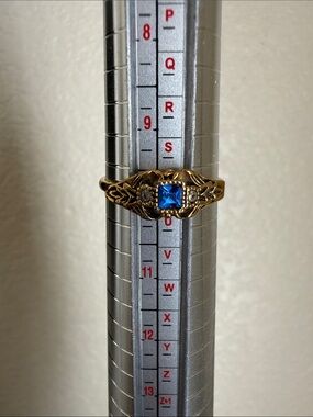 Gold-Tone Blue Stone Filigree Ring